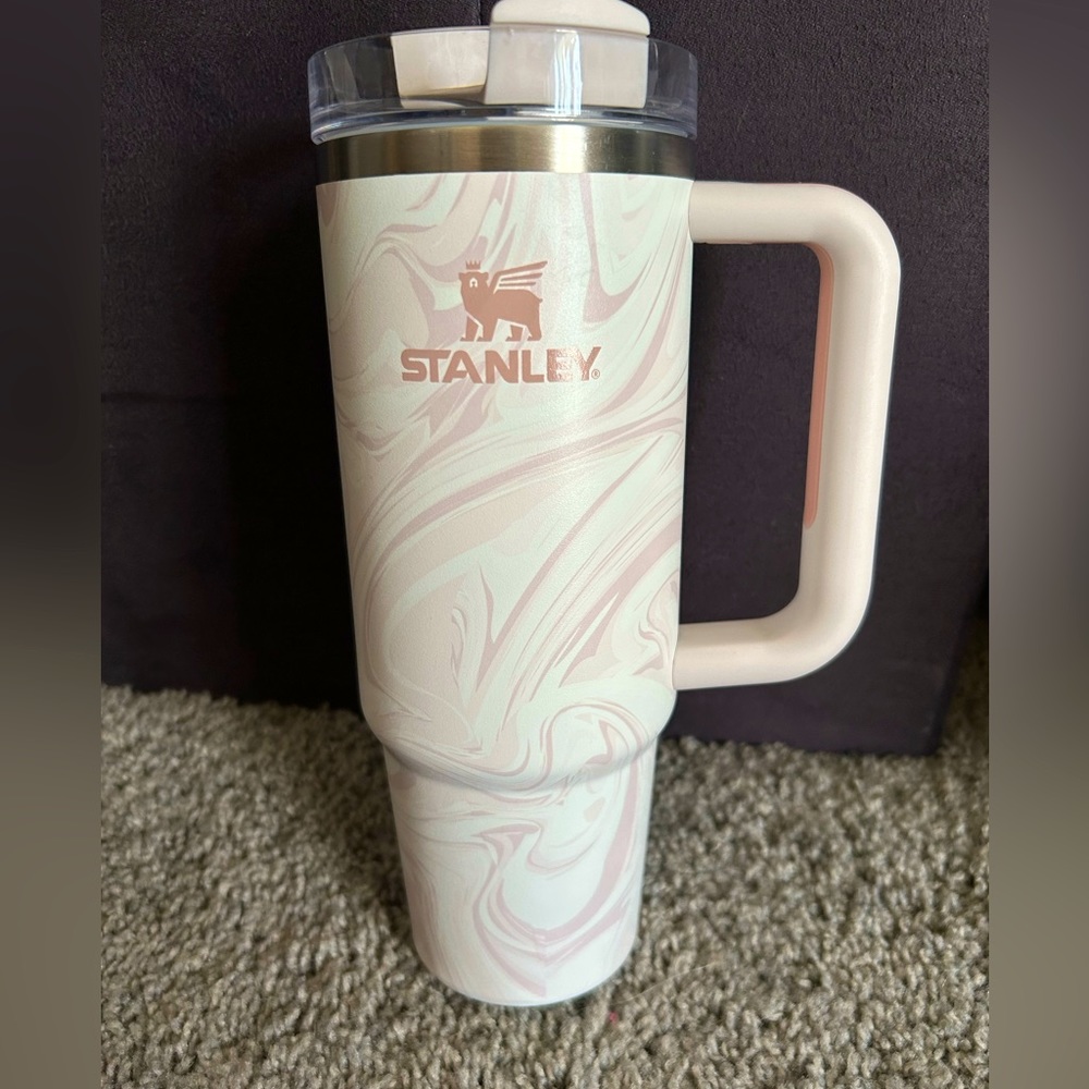 EUC Stanley 30oz Tumbler - Pink Swirl